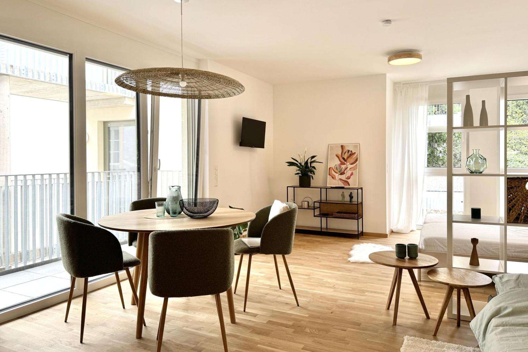 Modernes Studio Beim Domplatz Bécsújhely Kültér fotó